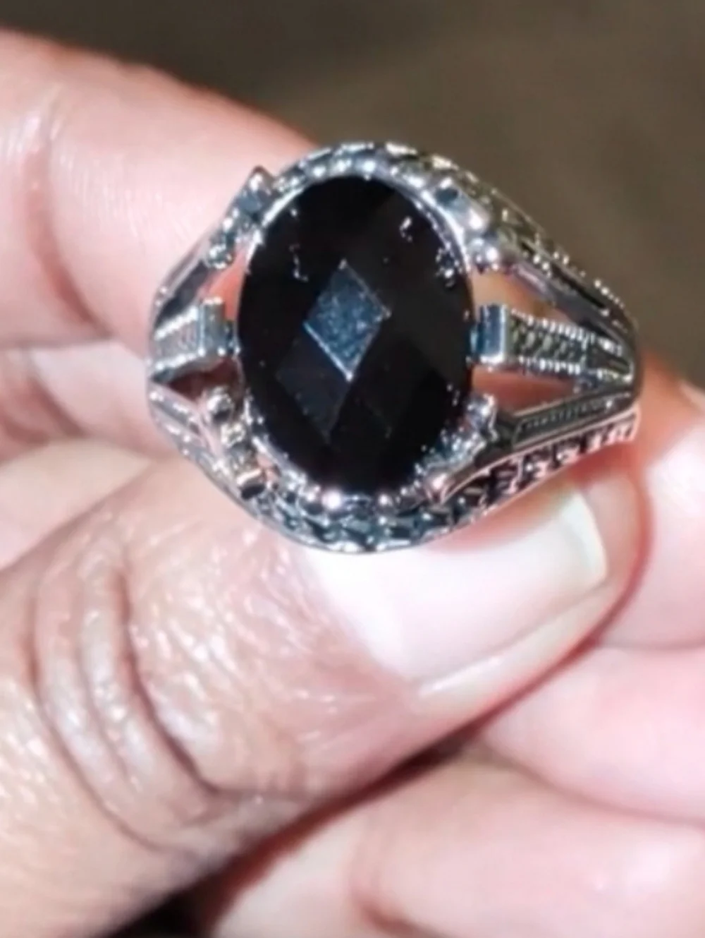 Mens Black Simulated Onyx Ring Silver Plated Size 10 Oval Statement Gothic Ring